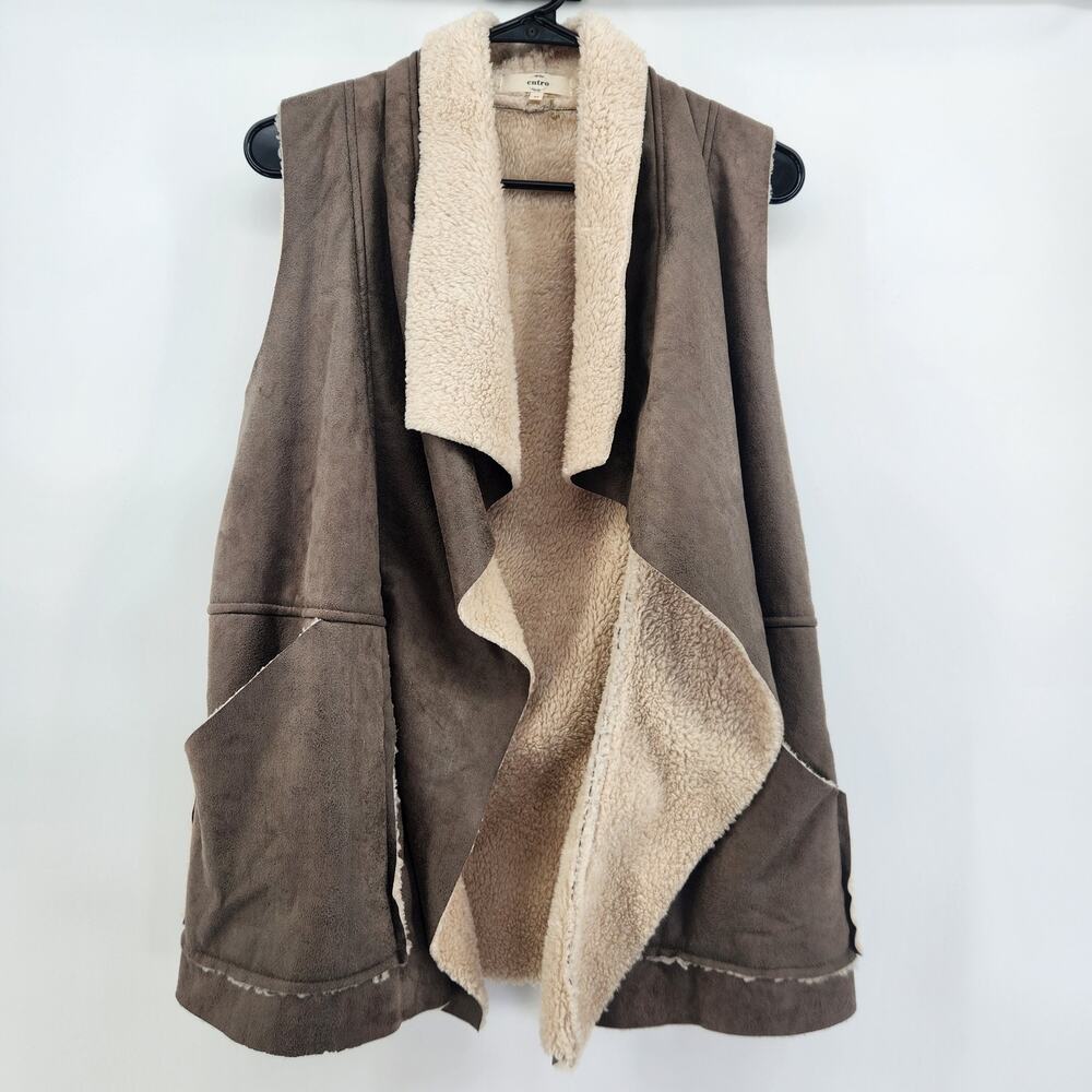 Entro Women's Size Medium‎ Vest with Sherpa Lining